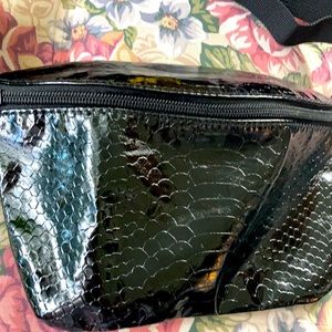 Best Brands faux black snake skin Fanny pack ew